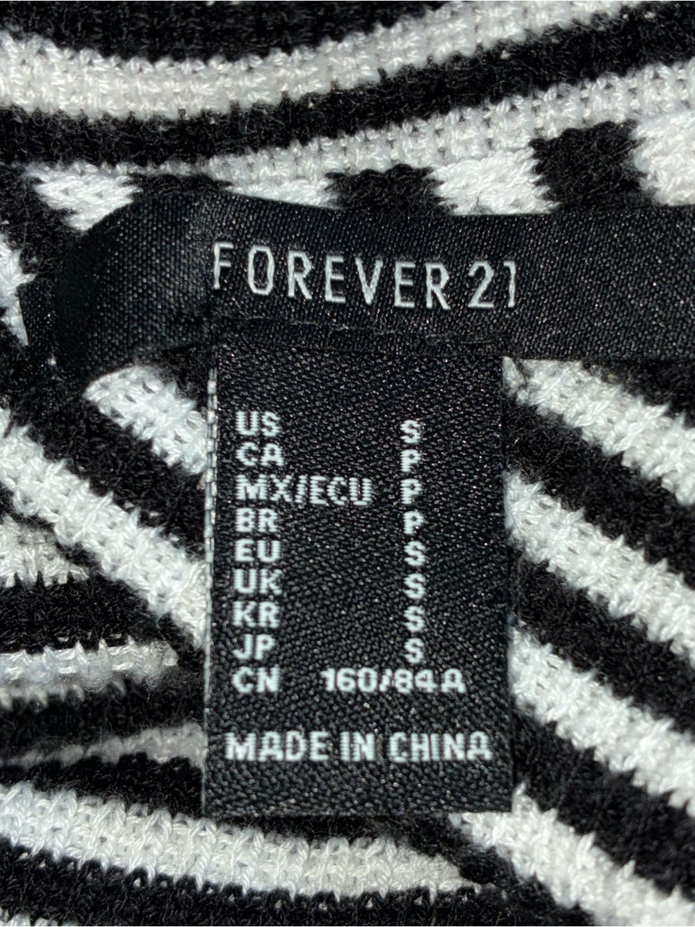 Forever 21 Black & White Striped V-Neck Knit Tank - Picture 7 of 7